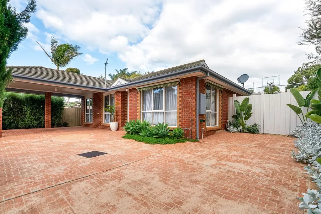 Rosebud 3 Bedroom Coastal Living at its Finest - Prime Rosebud Location