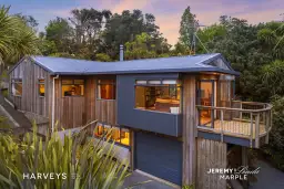 17 West Lynn Road, Titirangi