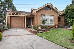 1/9 Sunglo Court, Teringie