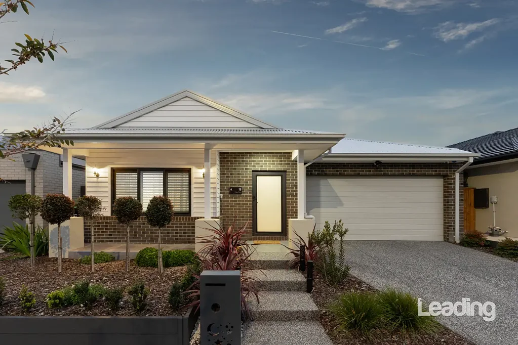 Sunbury 4Habitaciones MIGHTY FINE IN KINGSFIELD!
