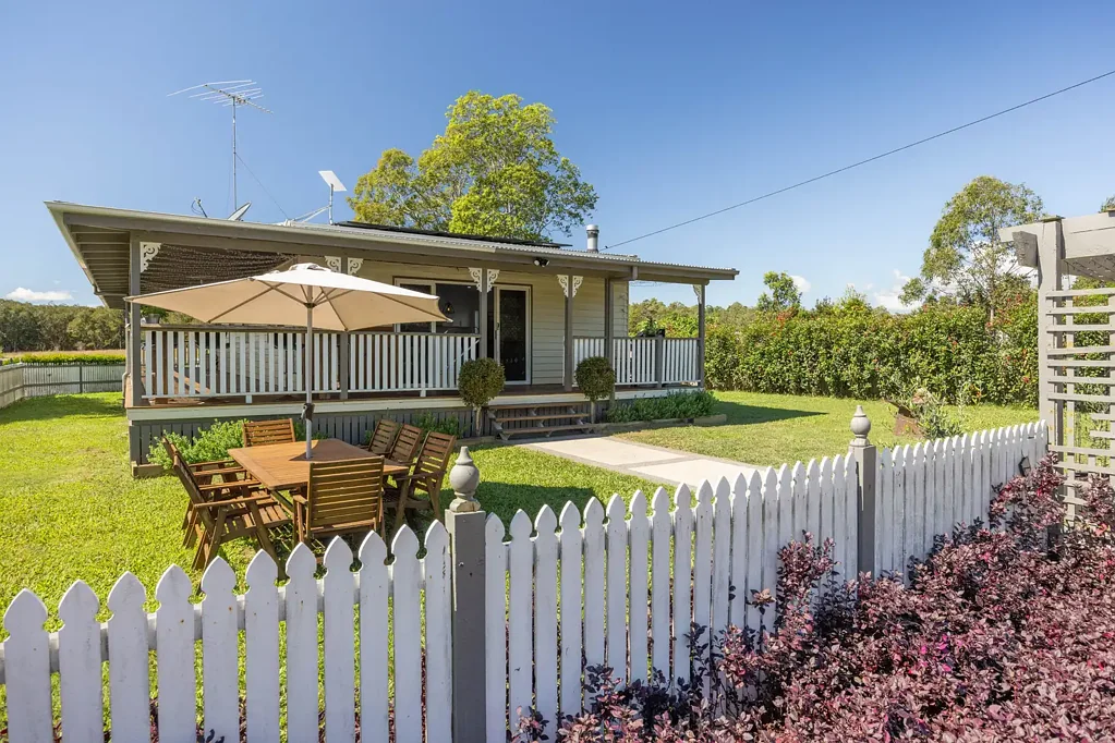 160 Cove Road, Stanmore, QLD 4514