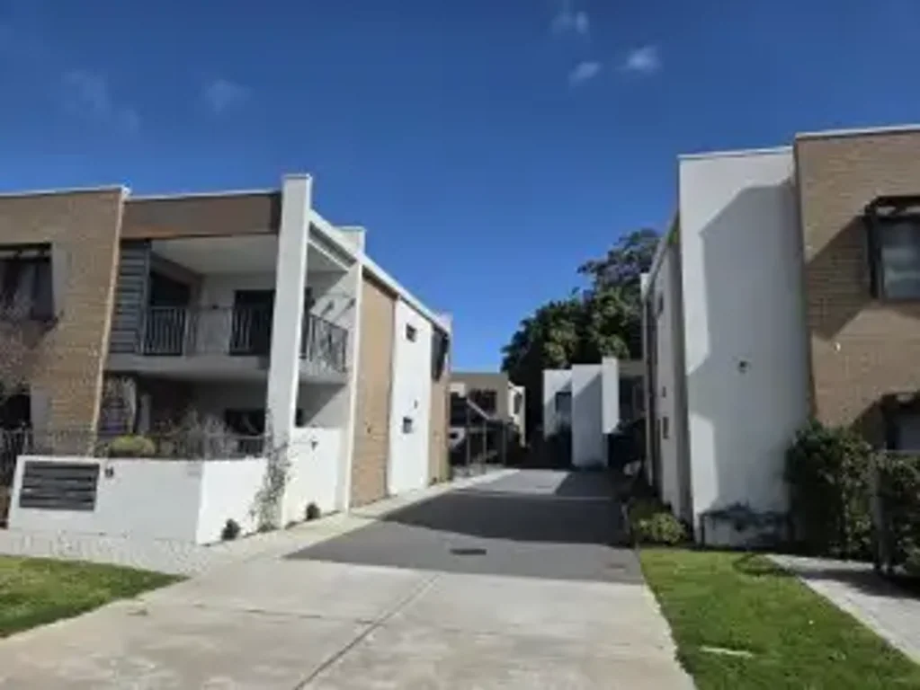 Modern 3x2 Living in a Well-Located Coolbellup Address