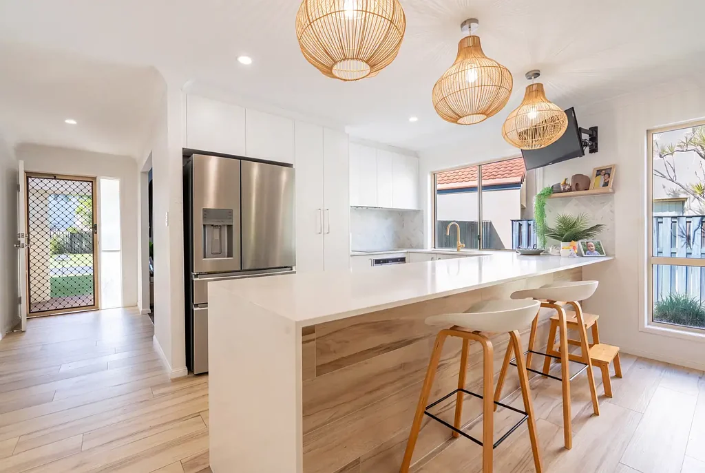 Robina 4房  Fully Renovated Single-Level Living - Simply Move In and Enjoy