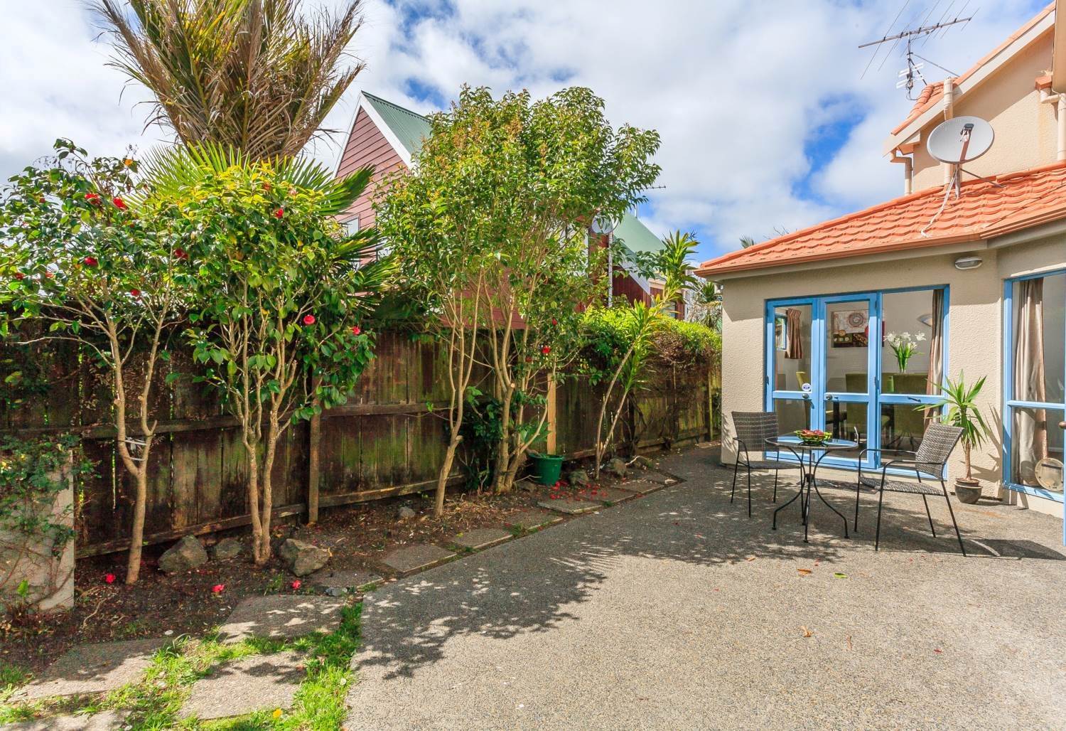 83 Old Lake Road, Narrow Neck, Auckland - North Shore, 3 ห้องนอน, 0 ห้องน้ำ, House