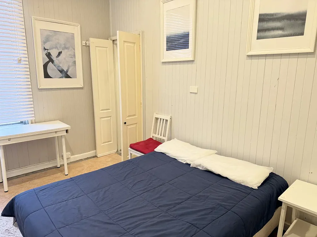 Studio With Shared Kitchen, All Bills Included.