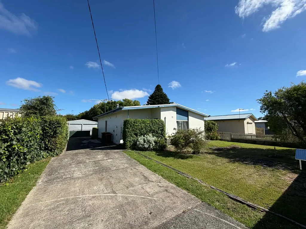 16 Smith Street, Millicent, SA 5280