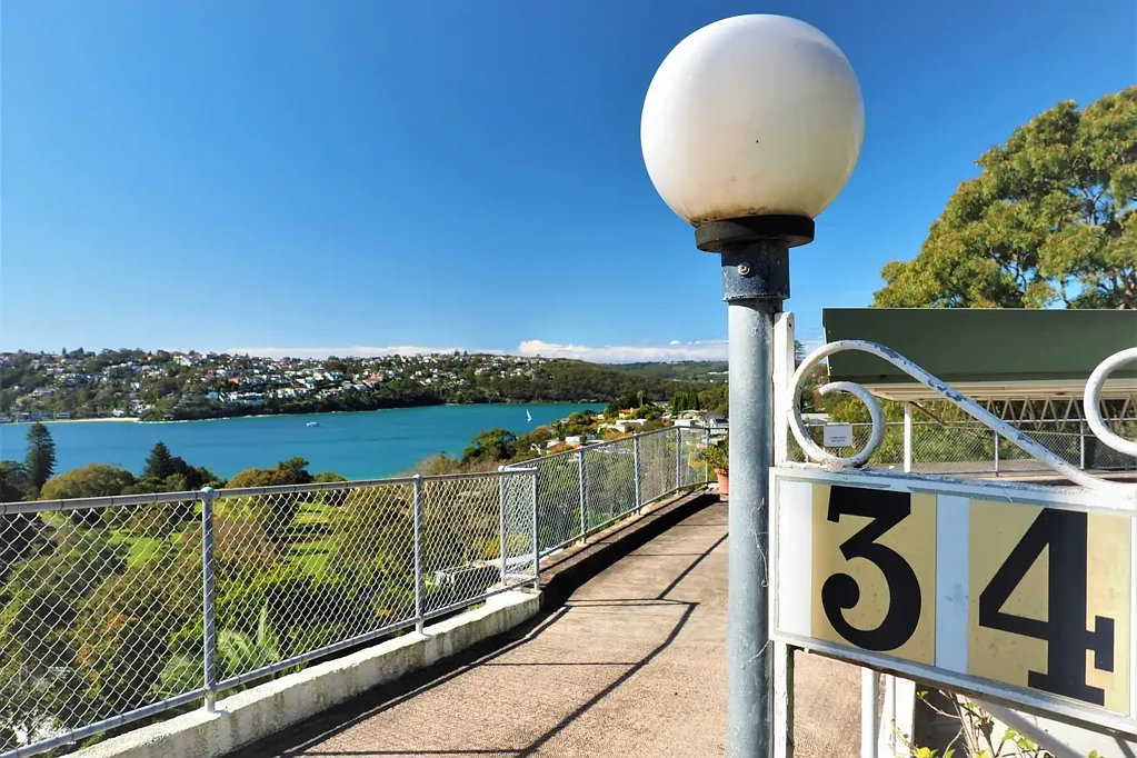 Mosman 2房 Middle Harbour至Clontarf的壮丽景色 Sublime Middle Harbour to Clontarf views