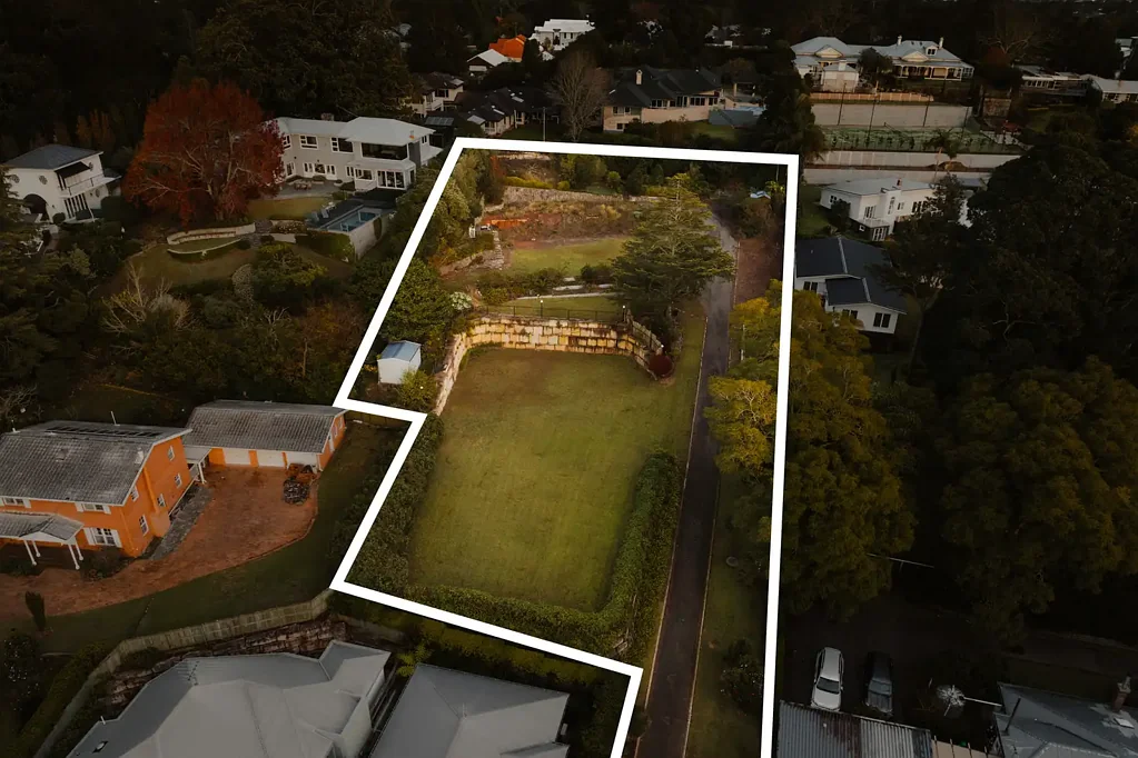 East Toowoomba Prestigious Parcel with Views across the Range