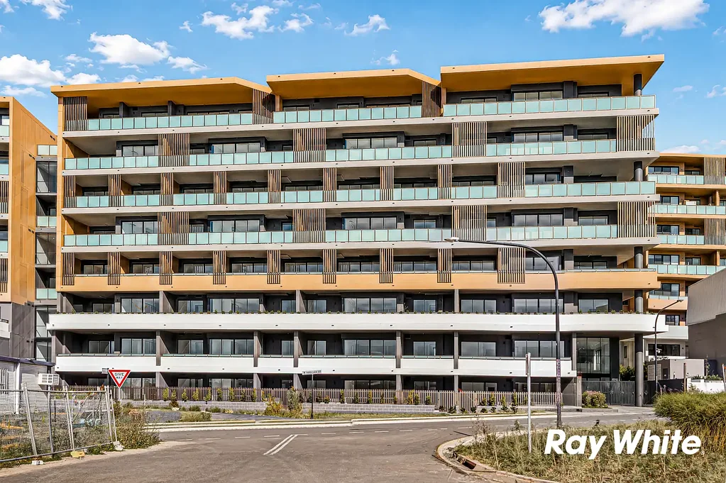 BRAND NEW Modern One-Bedroom Apartment Just Moments from Tallawong Metro!