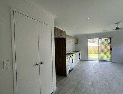 2/16 Templeton Street, Logan Reserve, Brisbane - Southern Region, 3 habitaciones, 2 baños, Apartment