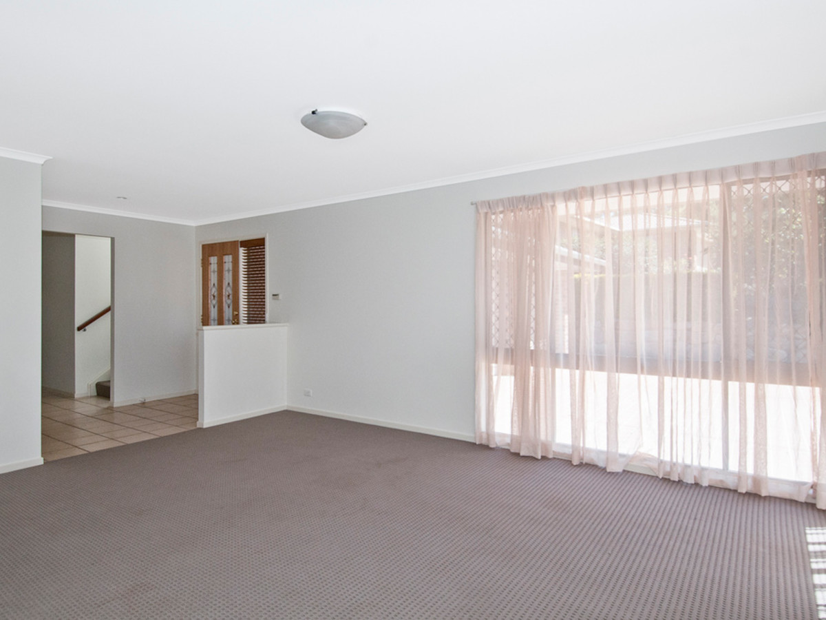 2 MINNIE PL, WINDAROO QLD 4207, 0 침실, 0 욕실, House