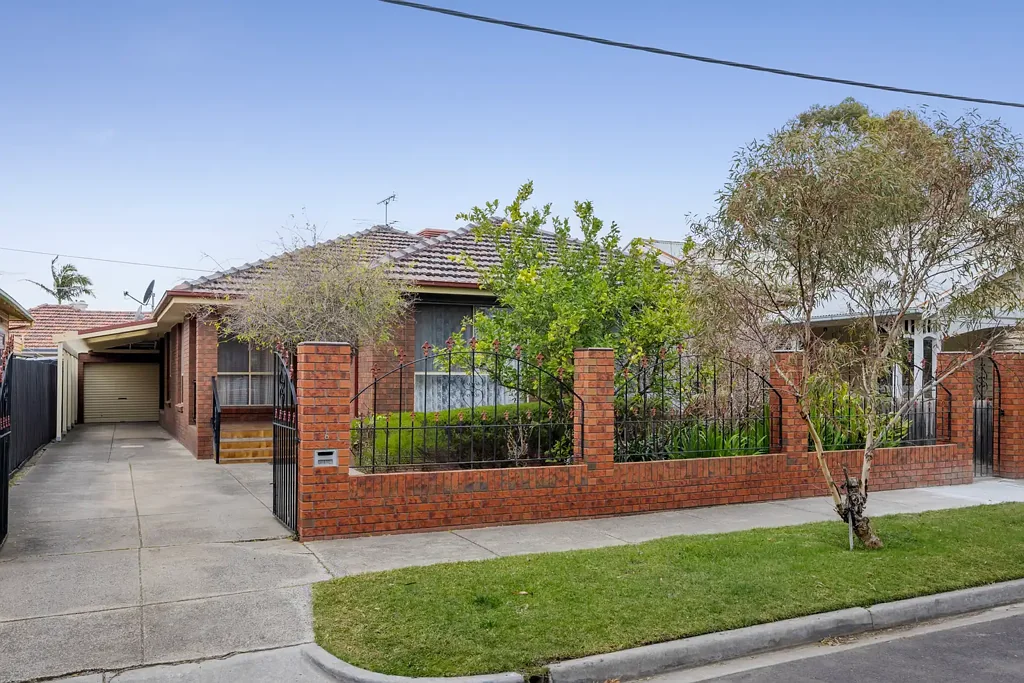 Newport 3 Bedroom Primed To Apply Newness In Newport