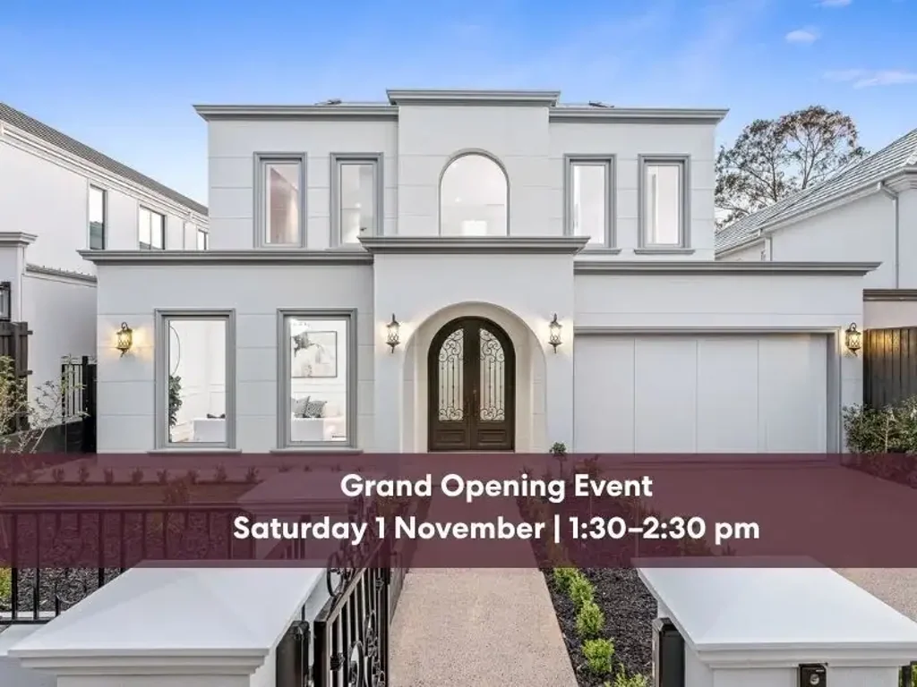 Box Hill South 5房 欧洲风格设计 双厨房Miele电器 建筑天窗采光 橡木楼梯 四卧套房 主卧步入式衣帽间 邻近顶尖学校 Everyday Practical Elegance Meets Timeless Luxury