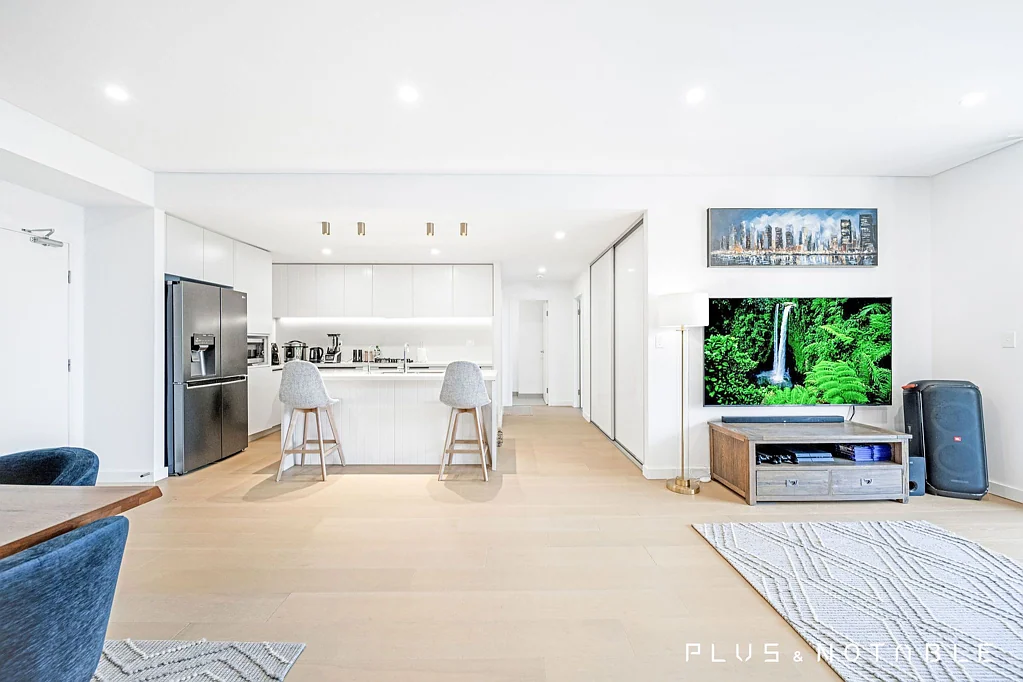Kellyville  Luxurious, Light-Filled Two-Bedroom Apartment in the Heart of Kellyville