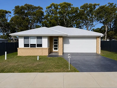 Paynesville 4chambre Modern Living Moments From King Lake