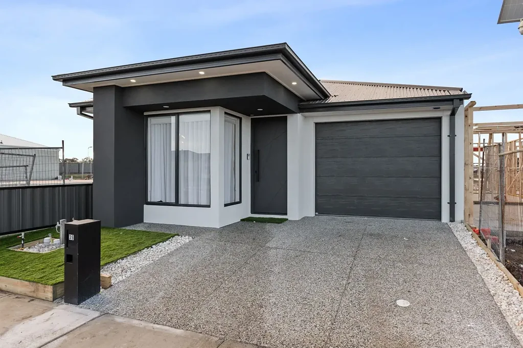 35 Ironwood Road, Mickleham, VIC 3064