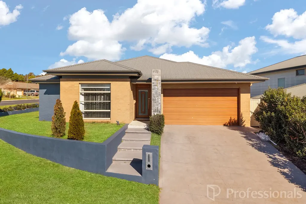Kelso 4Kwarto Modern Family Living with Style & Convenience