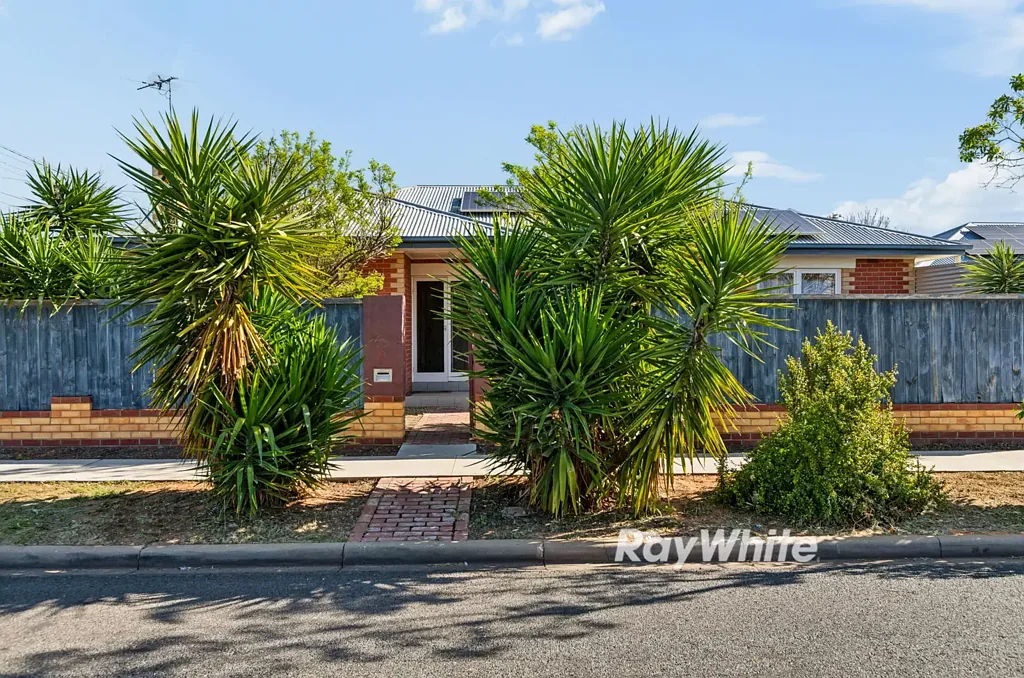 Mildura 3ਬੈੱਡਰੂਮ Conveniently located double brick home!