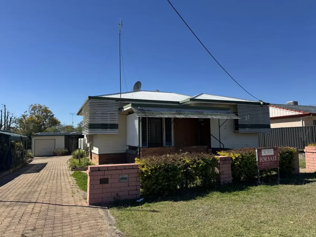 22 Mitchell Street, Monto, QLD 4630