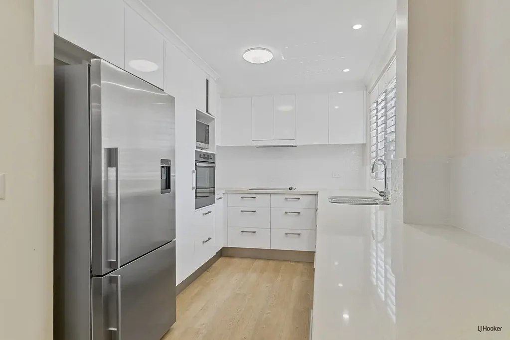 FURNISHED TWO BEDROOM APARTMENT - SO CLOSE TO BEACH!