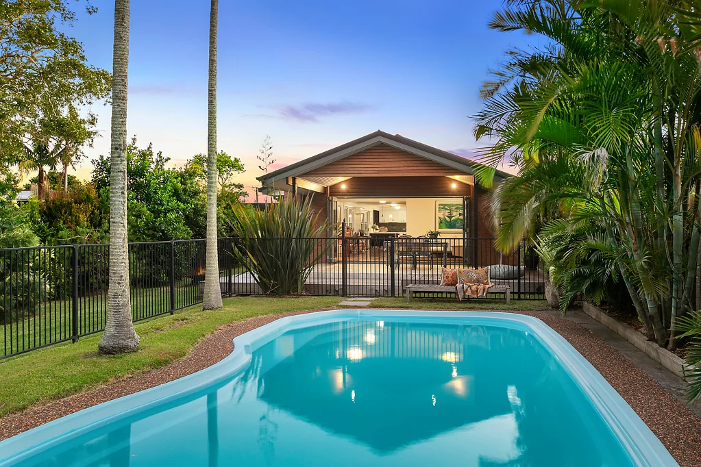 Lake Munmorah 5Habitaciones Entertainer's paradise only moments from beach and lake
