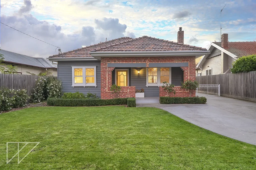 Warragul 5部屋 Classic California Bungalow – Fully Renovated, Inner-Town Living