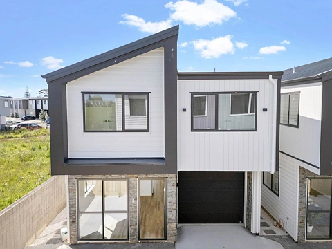 Papatoetoe 4房  STANDALONE, BRAND NEW - AFFORDABLE