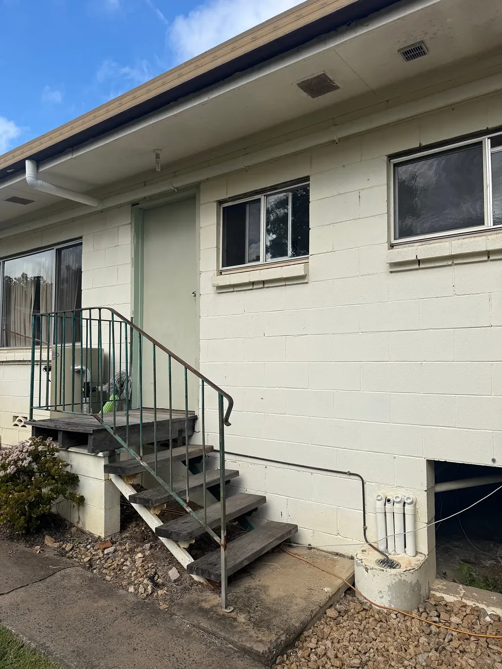 Freshly Updated Unit in Quiet Complex - Lawn & Garden Maintenance Included