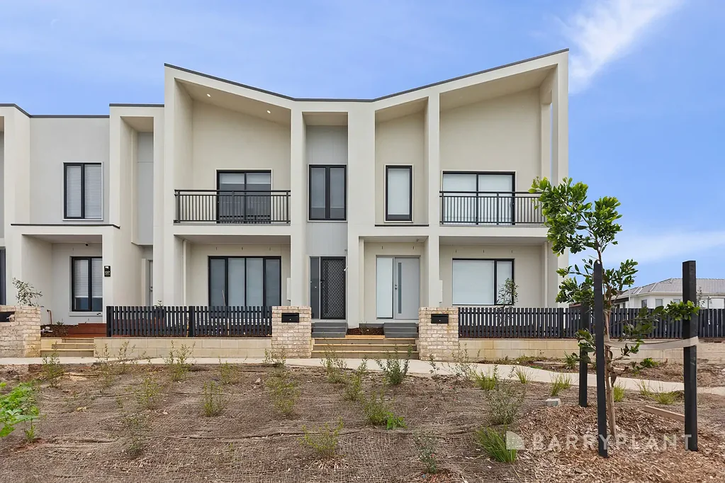 Contemporary Living in Averley Estate