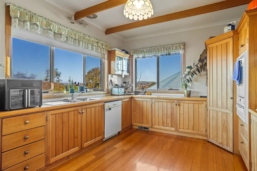 Norwood 6 Bedroom Rare 6-Bedroom Opportunity in Sought-After Norwood