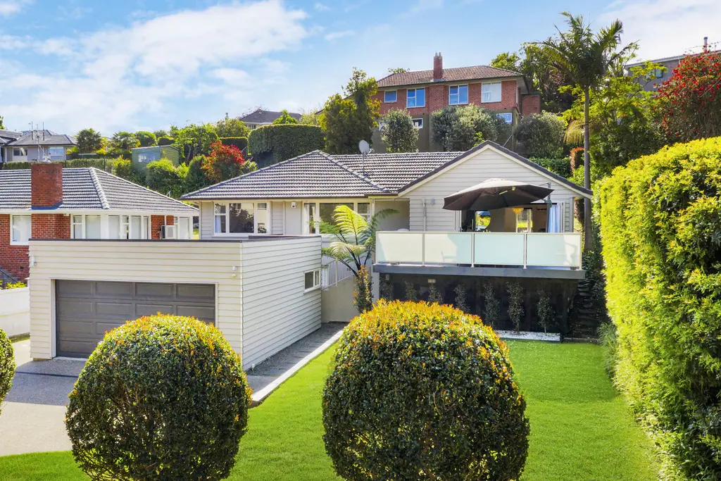 Spacious Family Living in a Quiet Remuera Cul-de-Sac