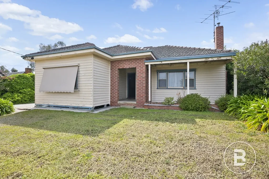 28 Outtrim Street, Maryborough, VIC 3465