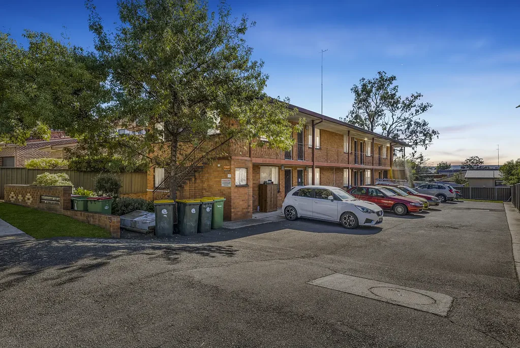 Queanbeyan West 1 Bedroom Investment Opportunity in Prime Queanbeyan West Location
