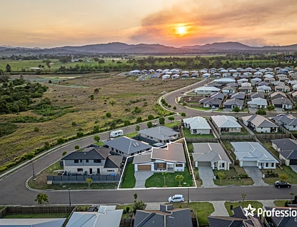 15 Mettle Street, Gleneagle, QLD 4285, 3 slaapkamers, 2 badkamers, House