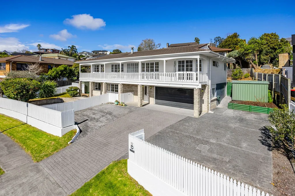 22 Sunnyview Avenue, Shelly Park, Manukau City, Auckland