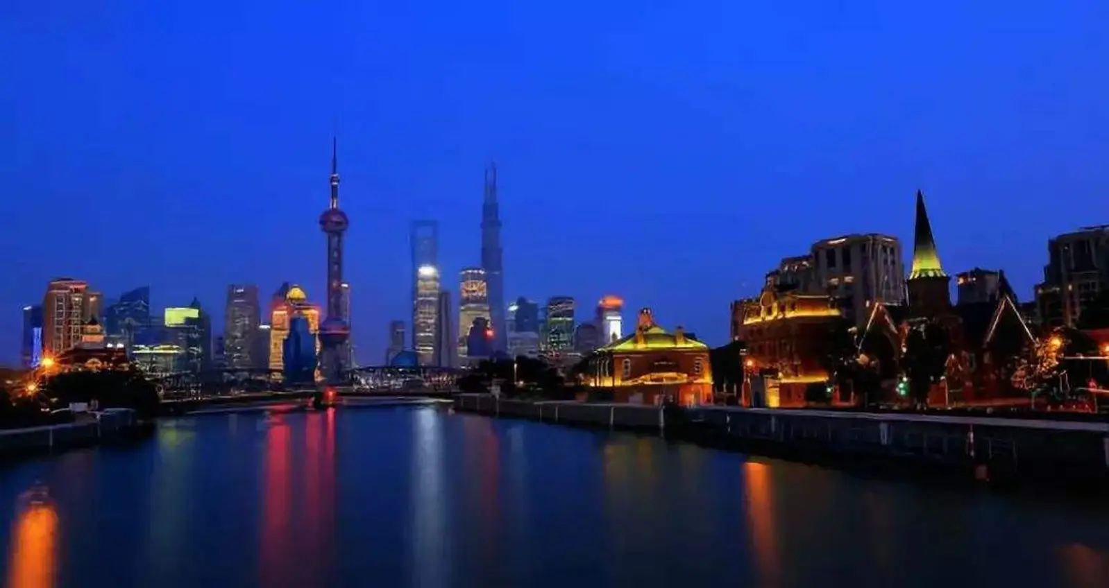 欠债42亿,两代国人的“鞋王”退市:战胜了所有对手,却输给了时代
