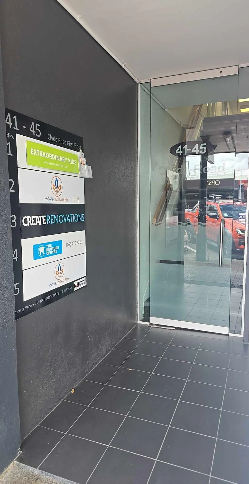 Browns Bay BUDGET CLYDE ROAD OFFICE 50M2
