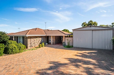 Heathridge 3ਬੈੱਡਰੂਮ Family Comfort on a 947m² Block with Subdivision Potential!