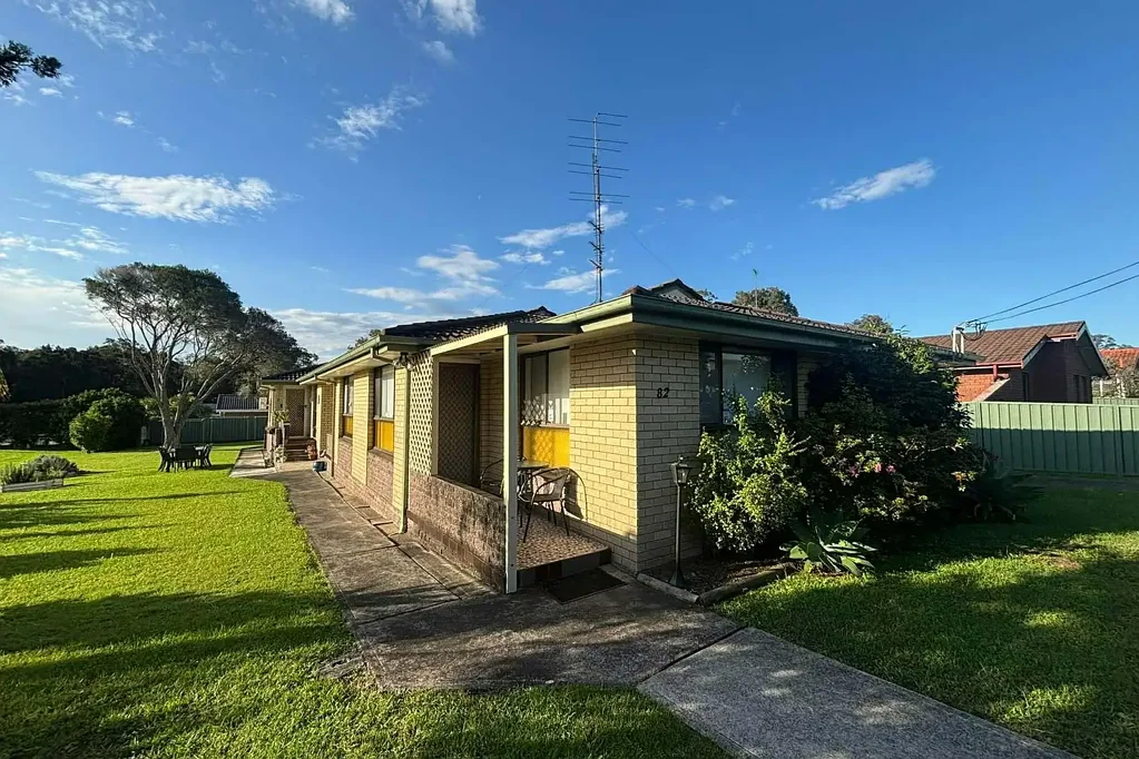 1/82 Barton Street, Oak Flats, NSW 2529