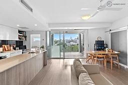 27/13 Railway Terrace, Milton