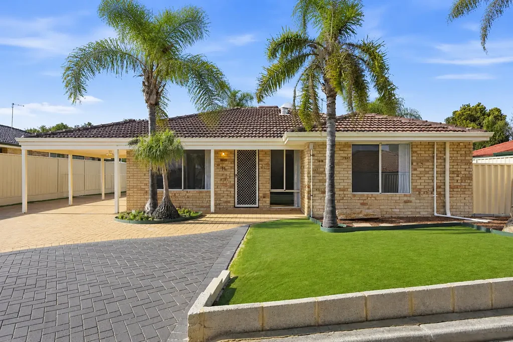 Alexander Heights 3房  Freshly Updated Cul-de-Sac Gem with Tradies Shed!