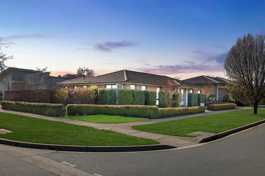 1 Arcadia Street, Crace, ACT 2911
