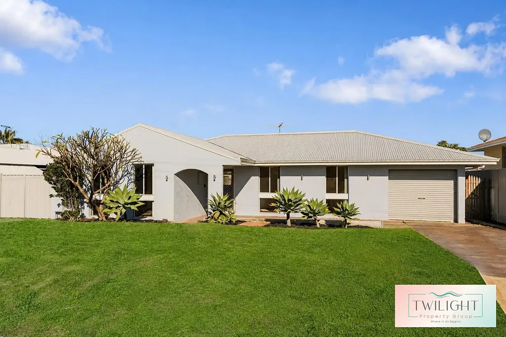 Coastal Comfort in Sought-After Safety Bay