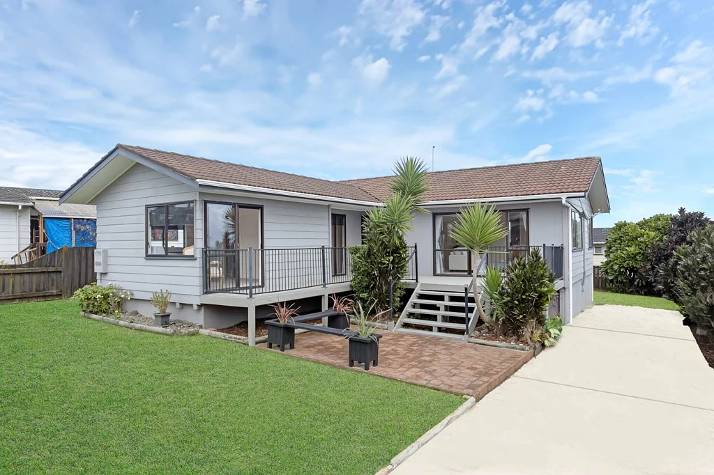 33 Greenstone Place, Clover Park, Manukau City, Auckland