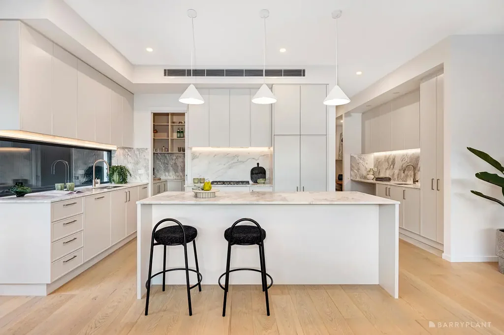 33 Kenneth Street, Bulleen, VIC 3105