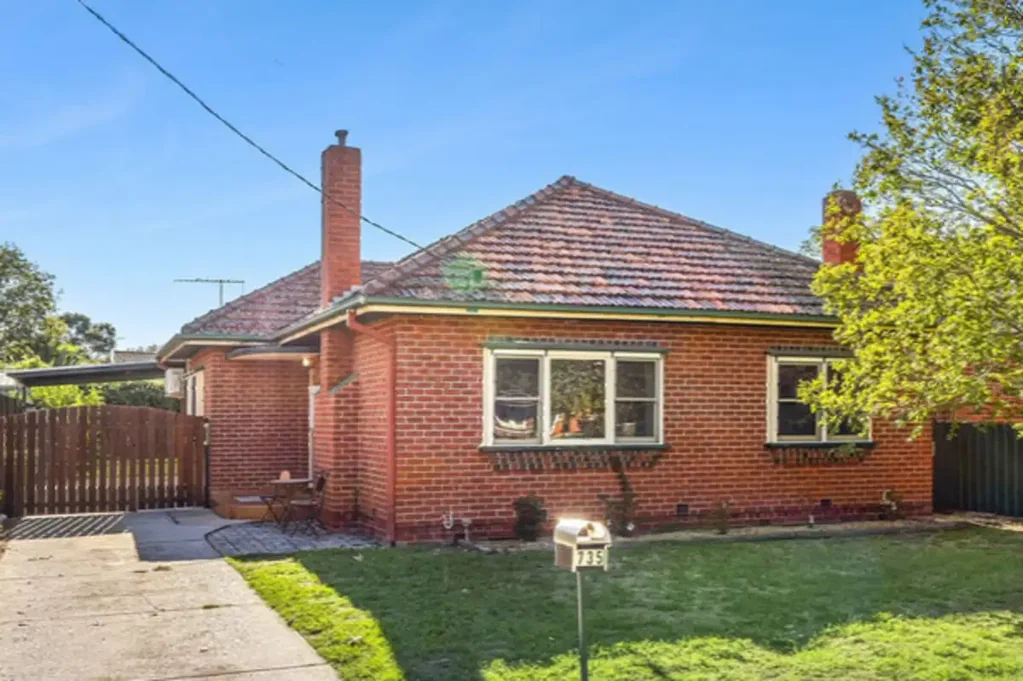 Albury 3房  Central Red Brick a stones throw from Scots School