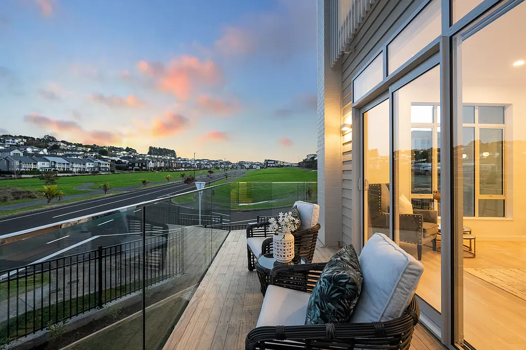 Millwater 4chambre Brand New Home in Millwater - A Must See !!