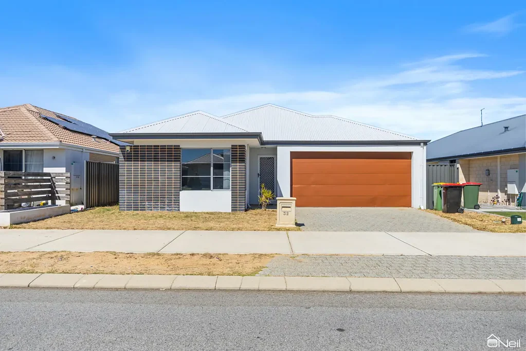 32 Nesbit Drive, Haynes, WA 6112