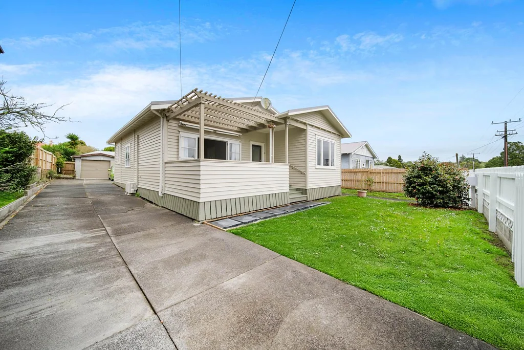 59 Brandon Road, Glen Eden, Waitakere City, Auckland