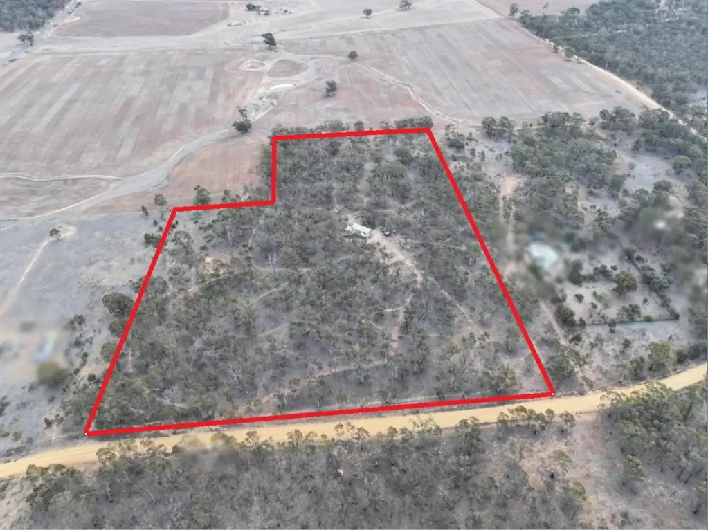 Burkes Flat 8 Hectares (20 Acres) of Family Playground